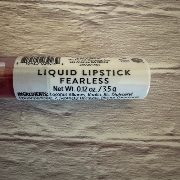 Honest Beauty Liquid Lipstick - Fearless - Picture 2 of 4